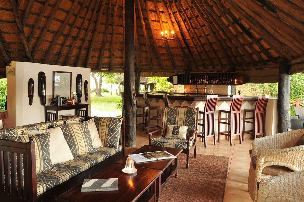 Three Cities Thorntree River Lodge 利文斯顿 外观 照片