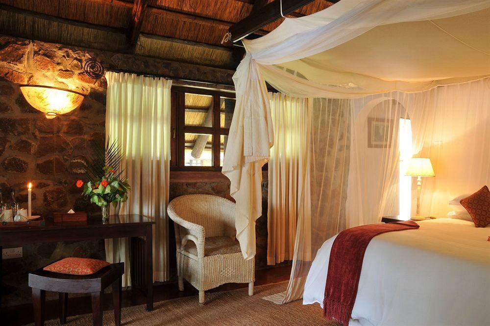 Three Cities Thorntree River Lodge 利文斯顿 外观 照片