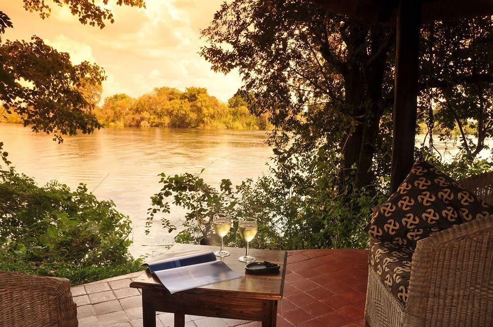 Three Cities Thorntree River Lodge 利文斯顿 外观 照片